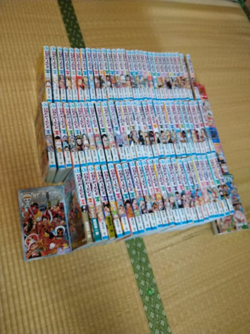 (まとめ売り)ワンピース 一巻〜八ニ巻＋α
