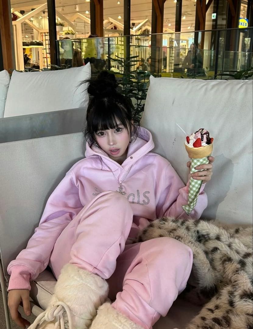 完売品99galsピンクスウェットセットアップ上下