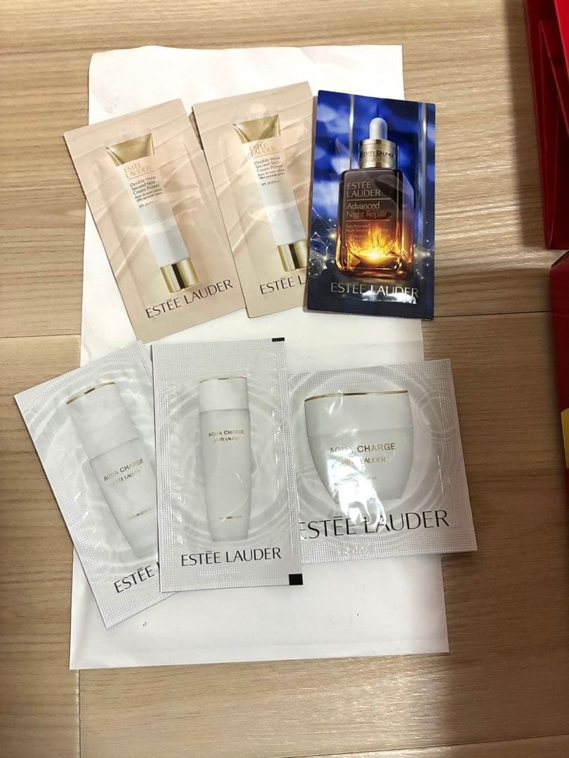 【新品・未開封 】エスティローダー 2025 クリスマスコフレ