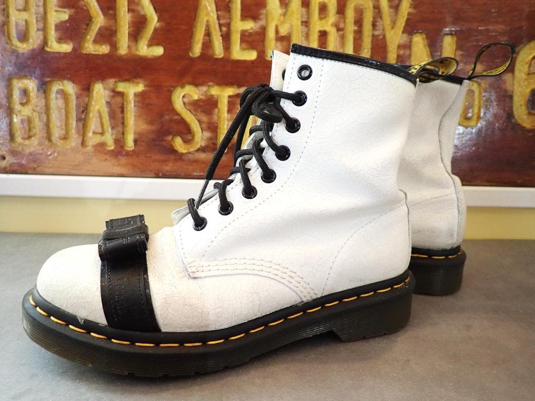 Dr. Martens ホワイト ブラック ワークブーツ 8ホール 24㎝