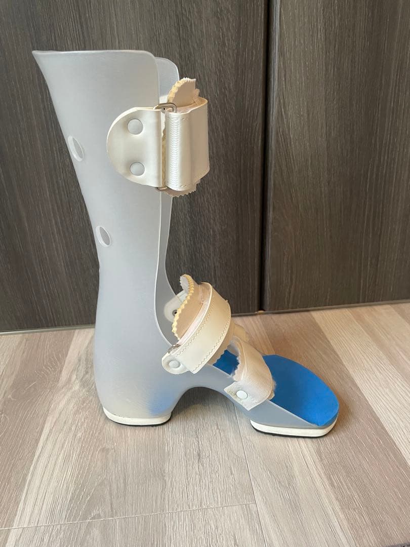 左足踵骨折用 装具 サポーター 24cm〜27cm