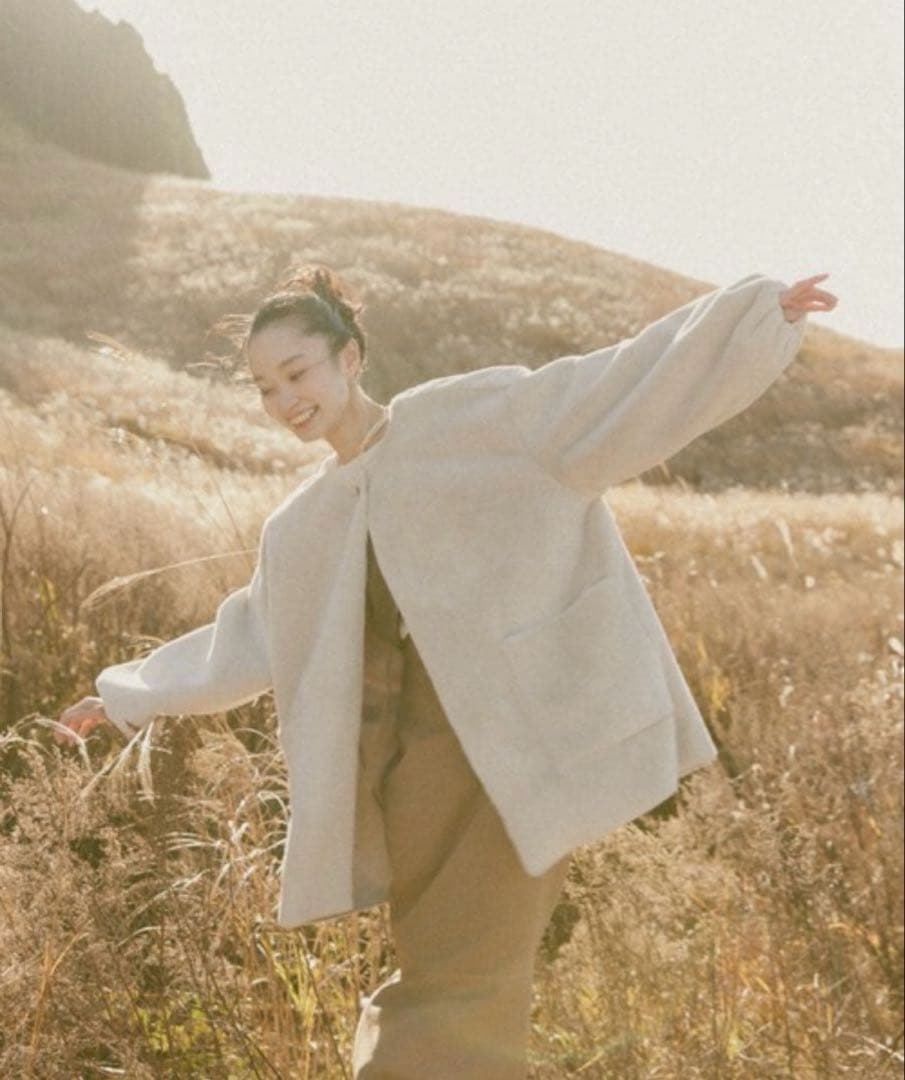 【moi tytto】襟付きファーコート （ナチュラル）