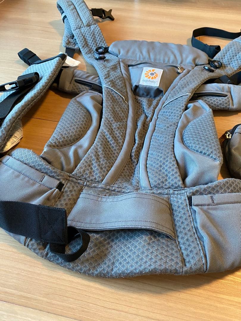 エルゴベビー　オムニブリーズ　ベビーキャリア　抱っこひも