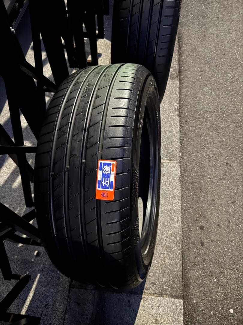 パーツ Hankook 225/55R18 102Y BMWiX1 3,893km