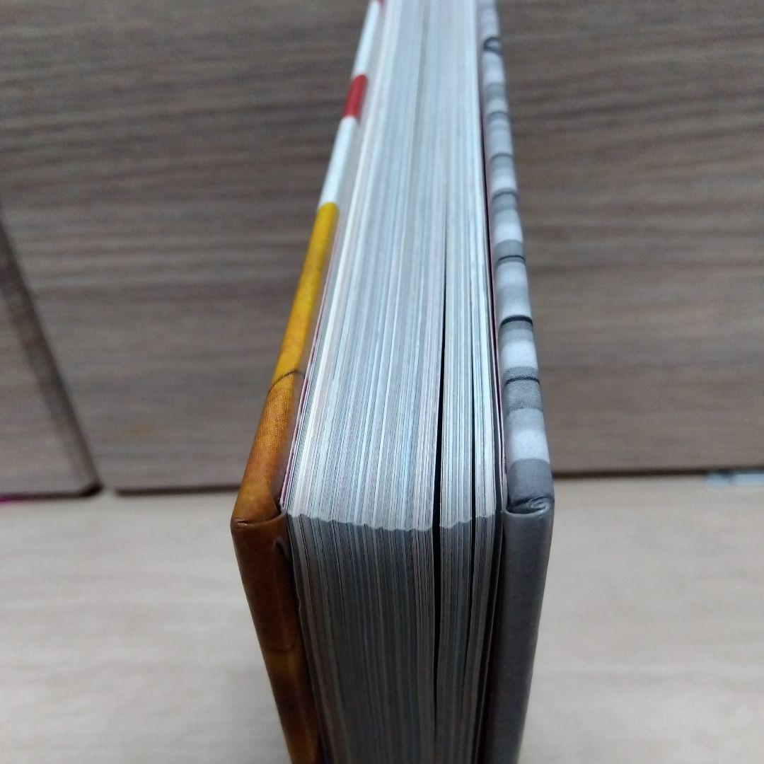 アート・デザイン・音楽 1000 Clowns: More or Less - A Visual Jou