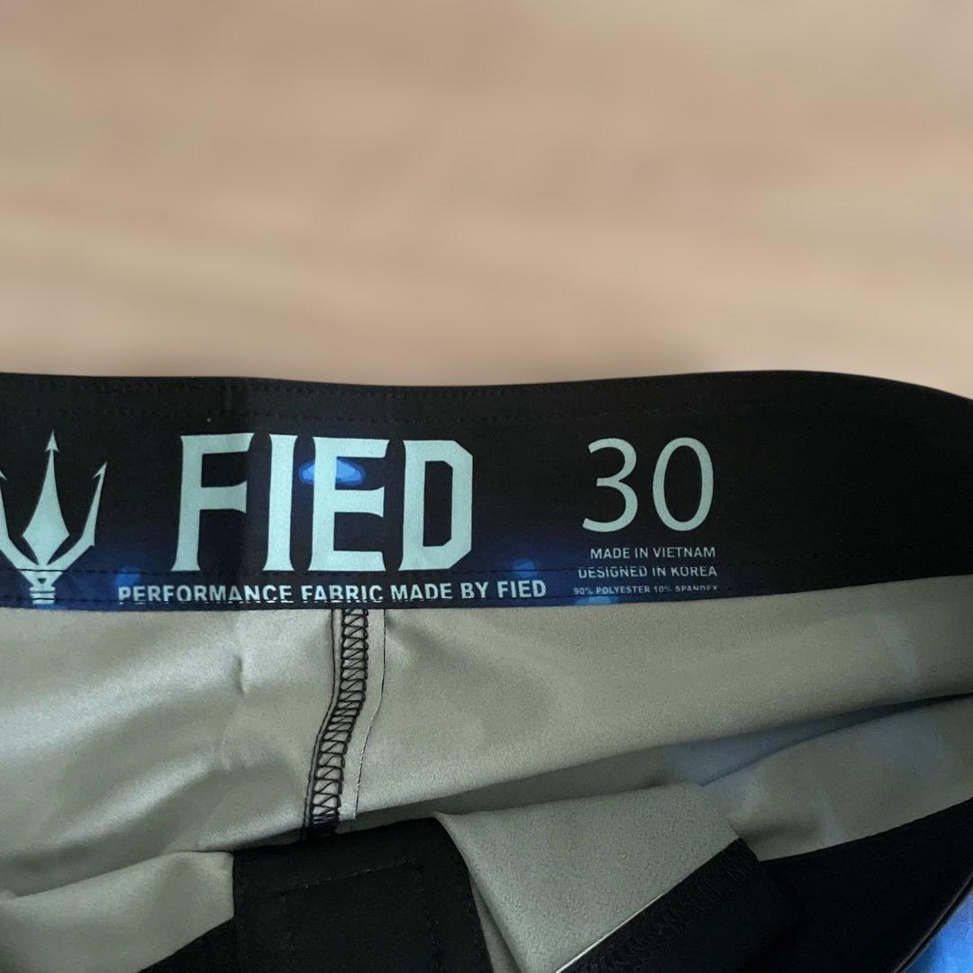 ステージショーツ　サーフパンツ　30 FIED 水着