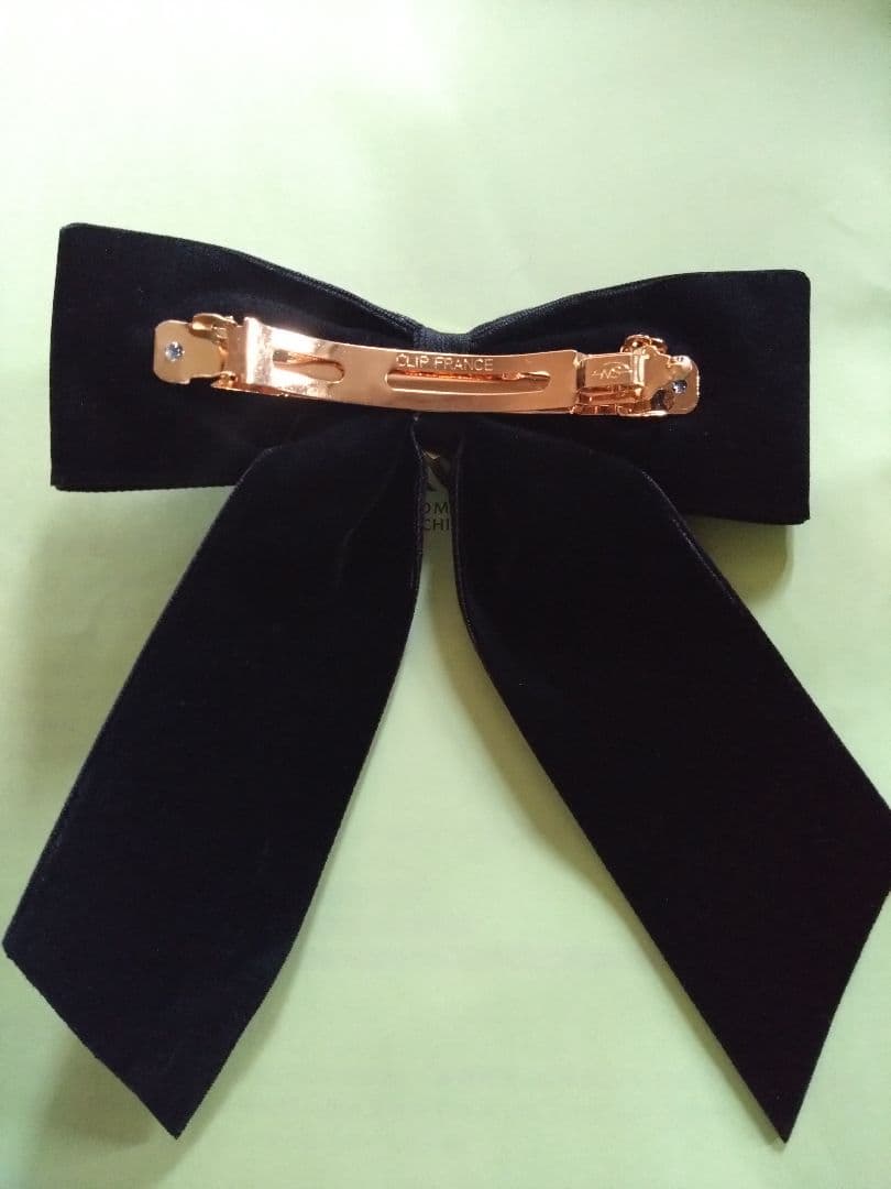 PRADA 黒 リボン　ヘアアクセサリー　ベロア　ベルベット