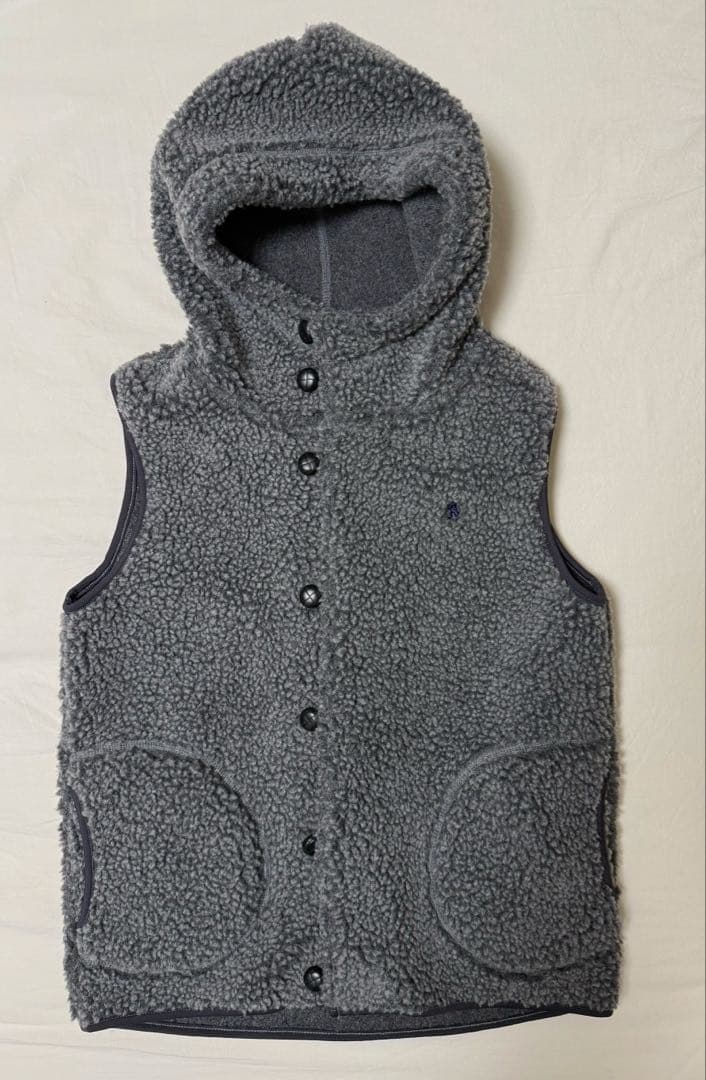 ★美品★GYMPHLEX BOA HOODED VESTアーバンリサーチドアーズ