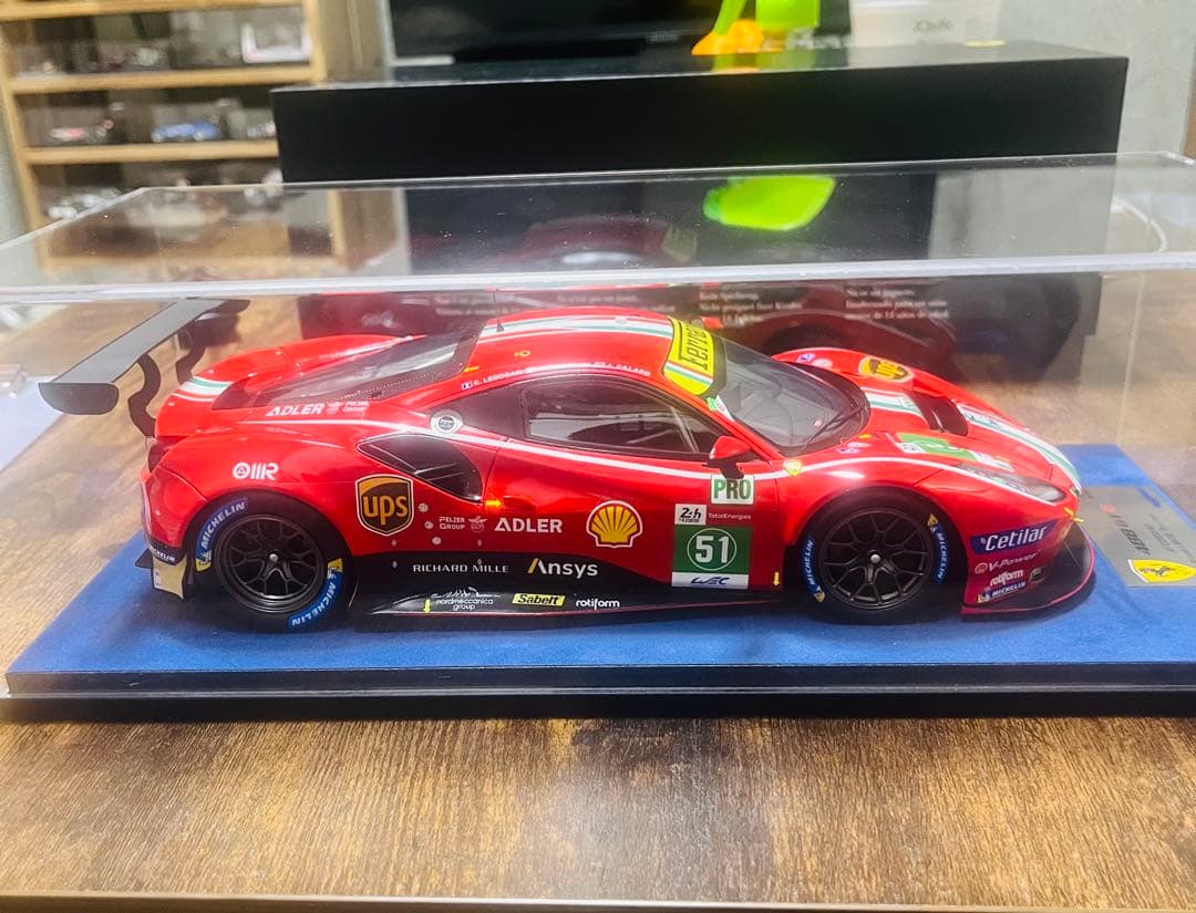 ルックスマート　1/18 Ferrari 488 GT3 ミニカー