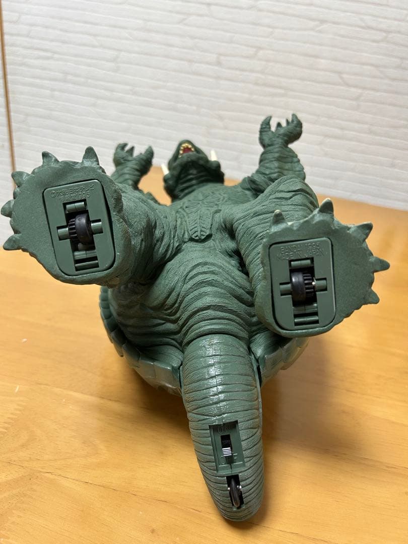 プラズマウォーク　ガメラ　レトロ　フィギュア　大怪獣空中決戦　光る　歩く　電動