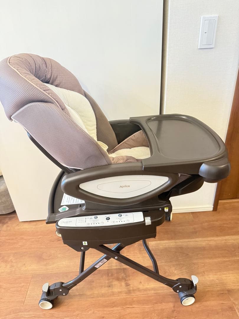 Aprica ユラリズム オート ネオカンタービレ　電動ハイローチェア