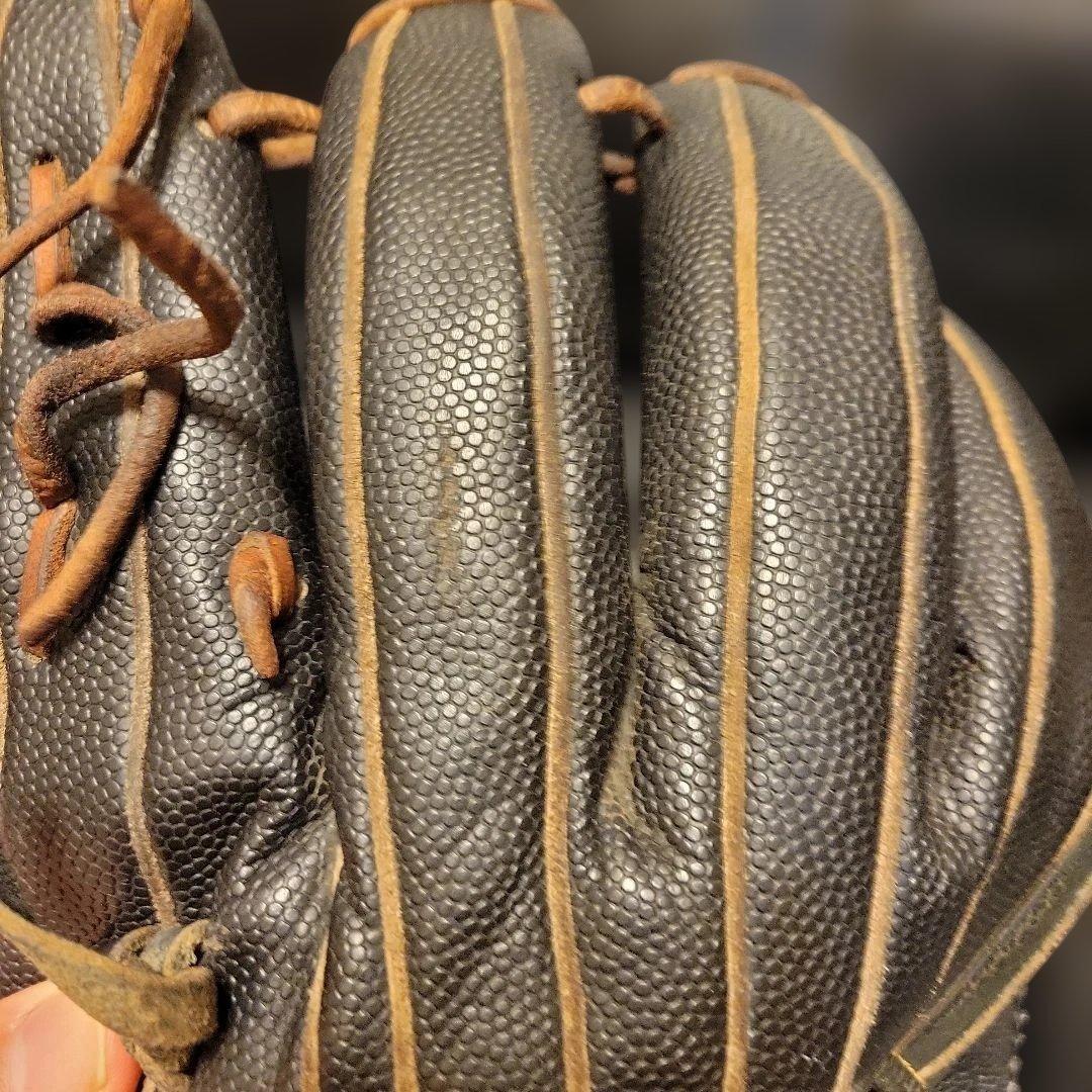 野球　グローブ　硬式用　ウィルソンスタッフ　内野手用　右利き　dual