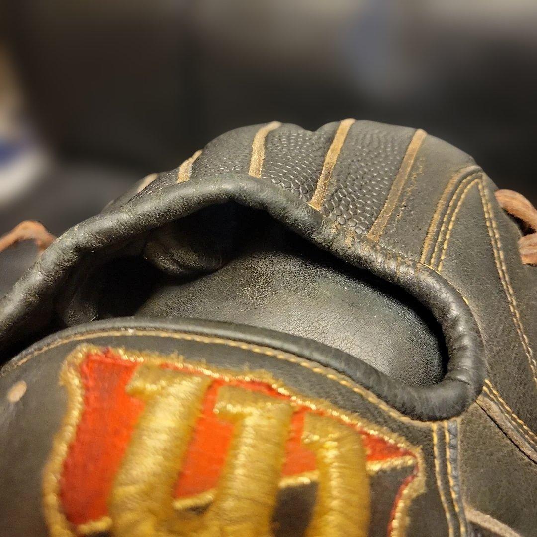 野球　グローブ　硬式用　ウィルソンスタッフ　内野手用　右利き　dual