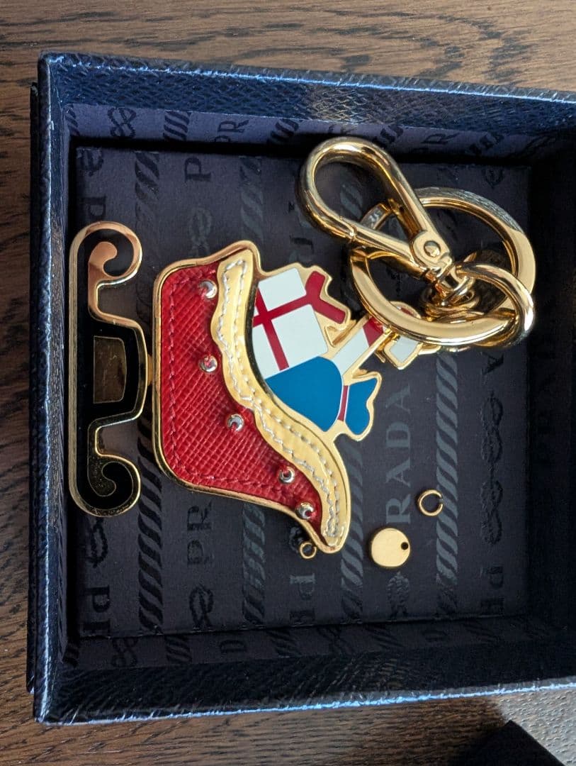 プラダ　ソリ　キーチャーム