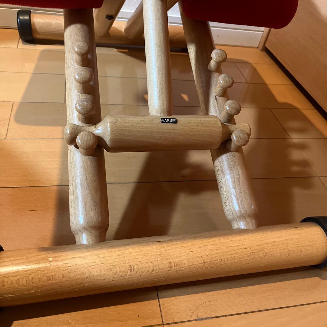 ヴァリエール 　レッド　マルチバランスチェア　　ストッケ　 アタッチメント付き