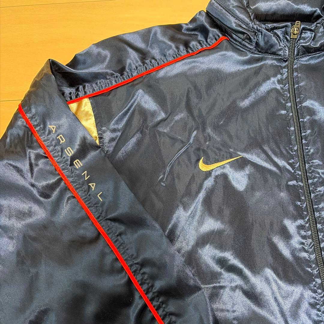Nike Arsenal 90sナイロンジャケット ネイビーゴールド