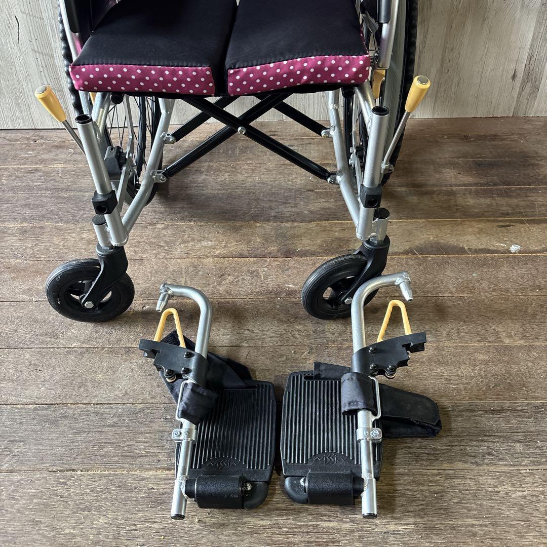 日進医療器 自走式車椅子 多機能 ULTRA 車いす NA-U2W 女性用