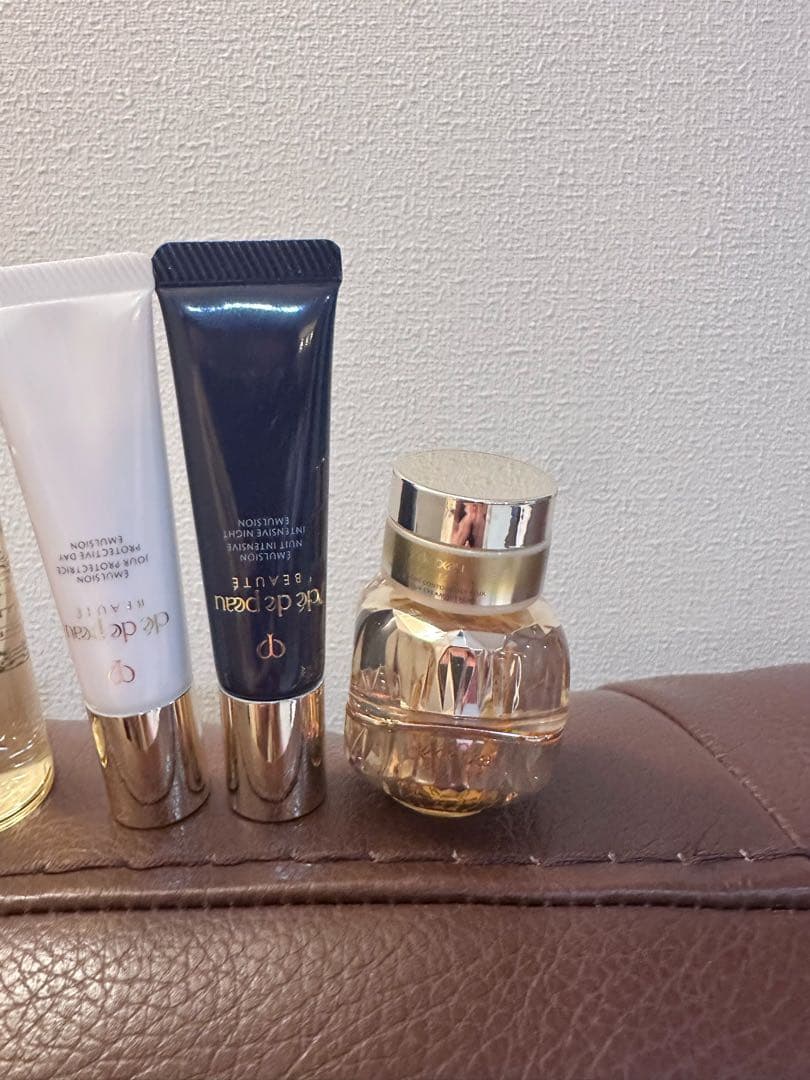 27499円相当⭐クレドポーボーテ♡ラ・クレーム♡特製サイズラディアンス