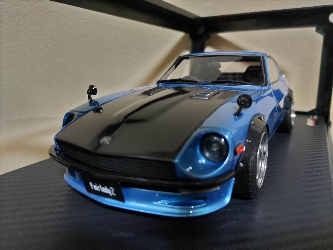 PYOMARO　イグニッションモデル　1/18 FairladyZ