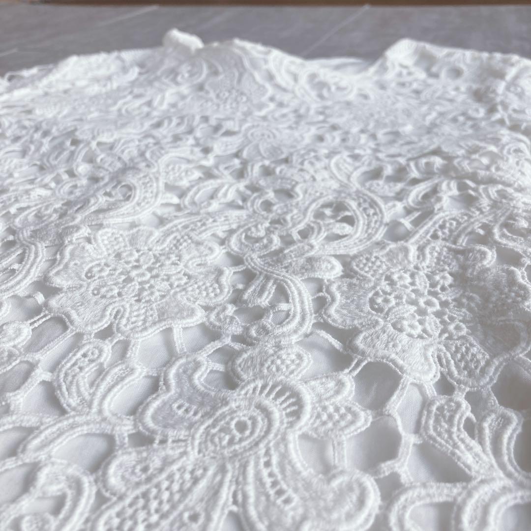 【極美品】TOMORROWLAND collection レーストップス　白　S