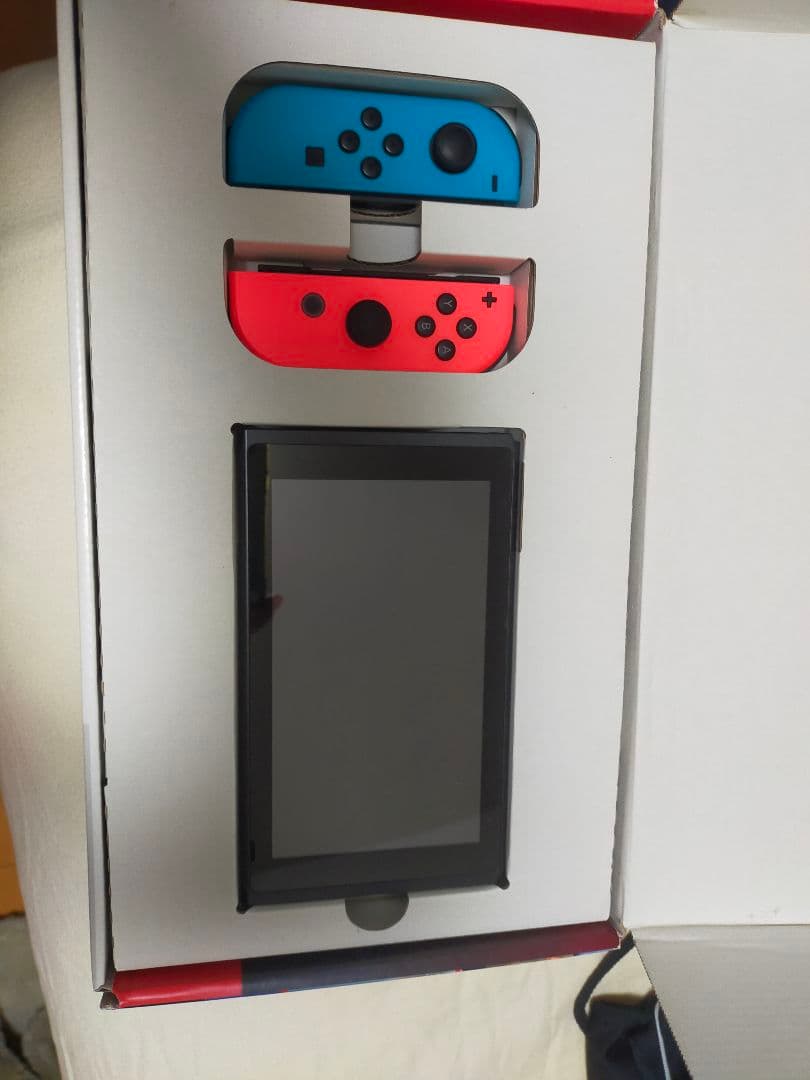 た*ん様 Nintendo Switch 本体 ネオンブルー/ネオンレッド