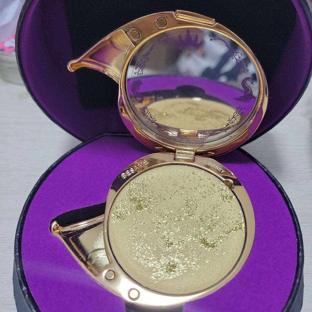 ディズニー　アースラ　メイクコンパクト
