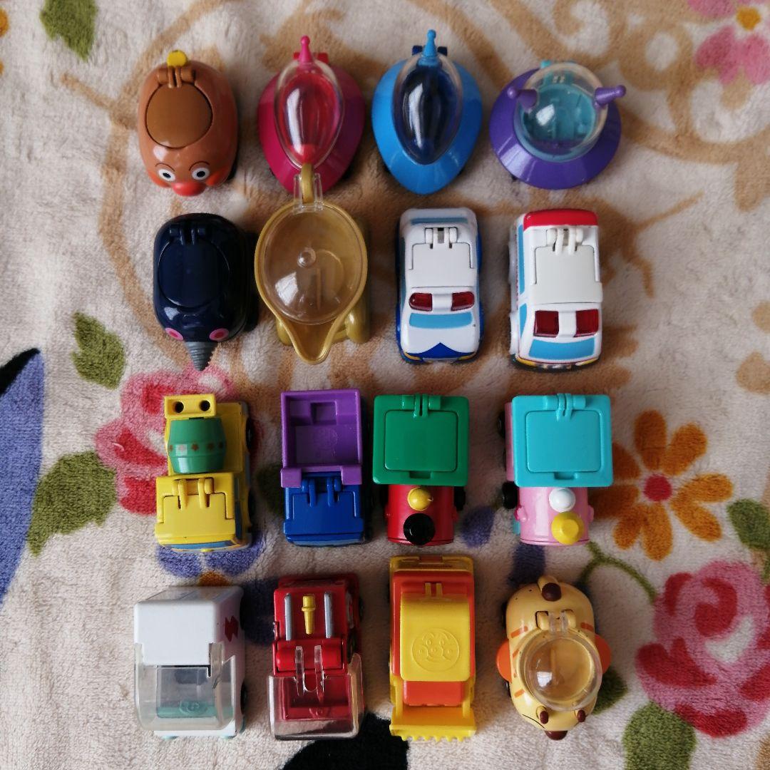 【美品】アンパンマン gogoミニカー ♡ はたらくくるま UFO他 16台 ♡