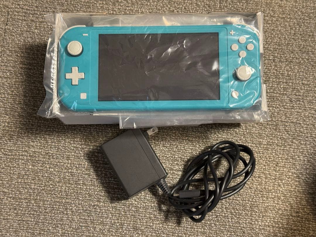 Nintendo switch lite 本体　ニンテンドー スイッチ ライト