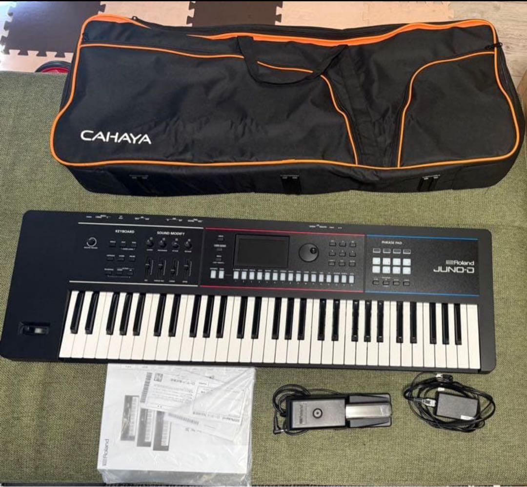 Roland JUNO-D 61鍵シンセサイザー(非純正ケース付)