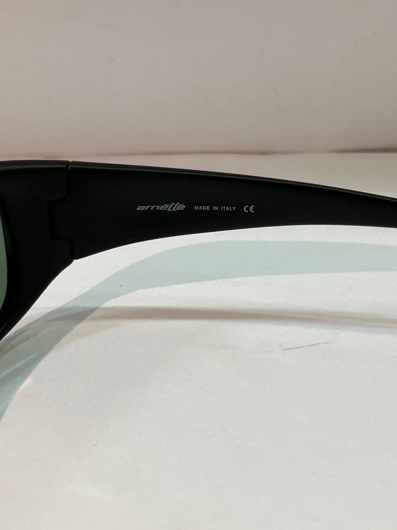 arnette アーネット　イタリア製 布ケース付き　サーフィン　スノボー