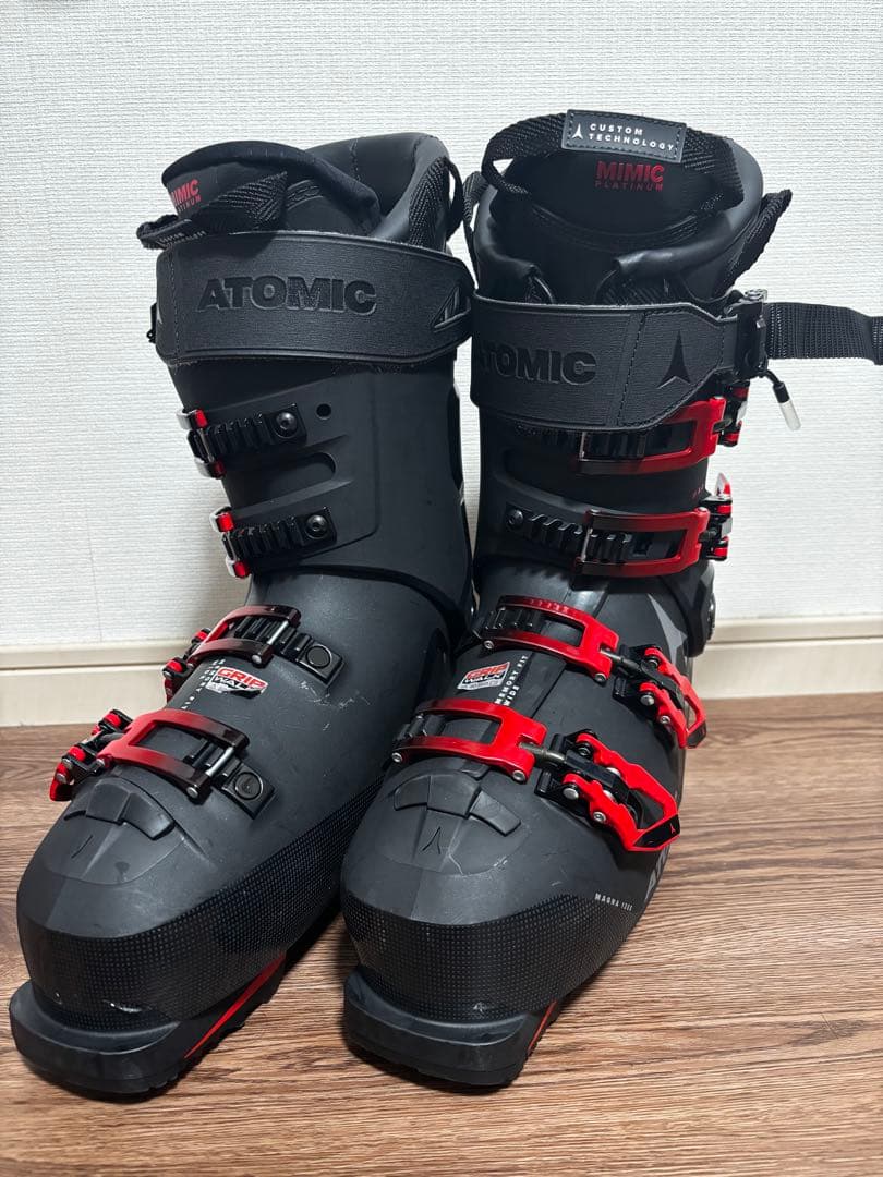 ATOMIC アトミック スキーブーツ Black