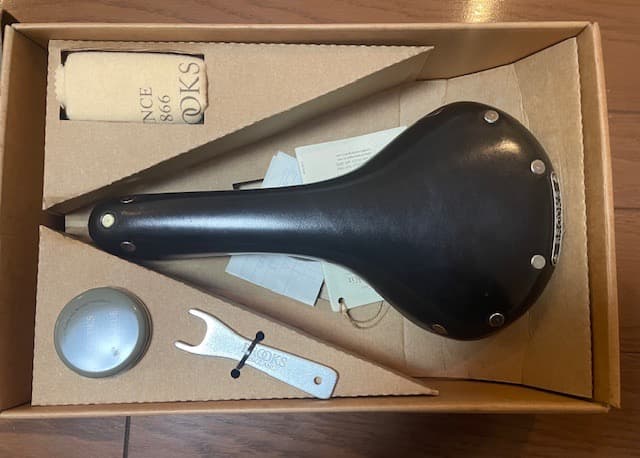 Brooks Swallow チタン 黒　未使用