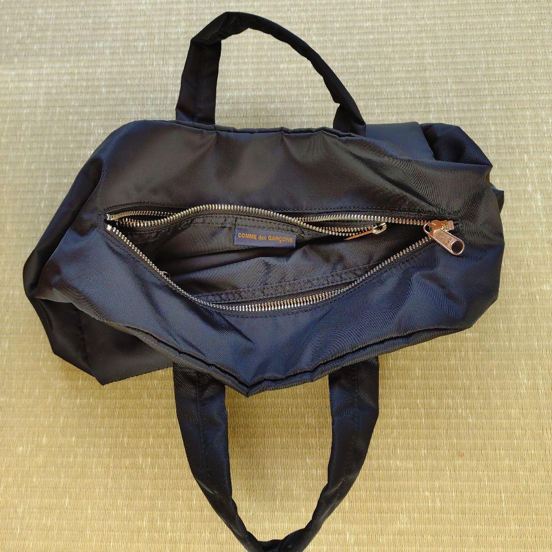 コムデギャルソン　黒のナイロンバッグ