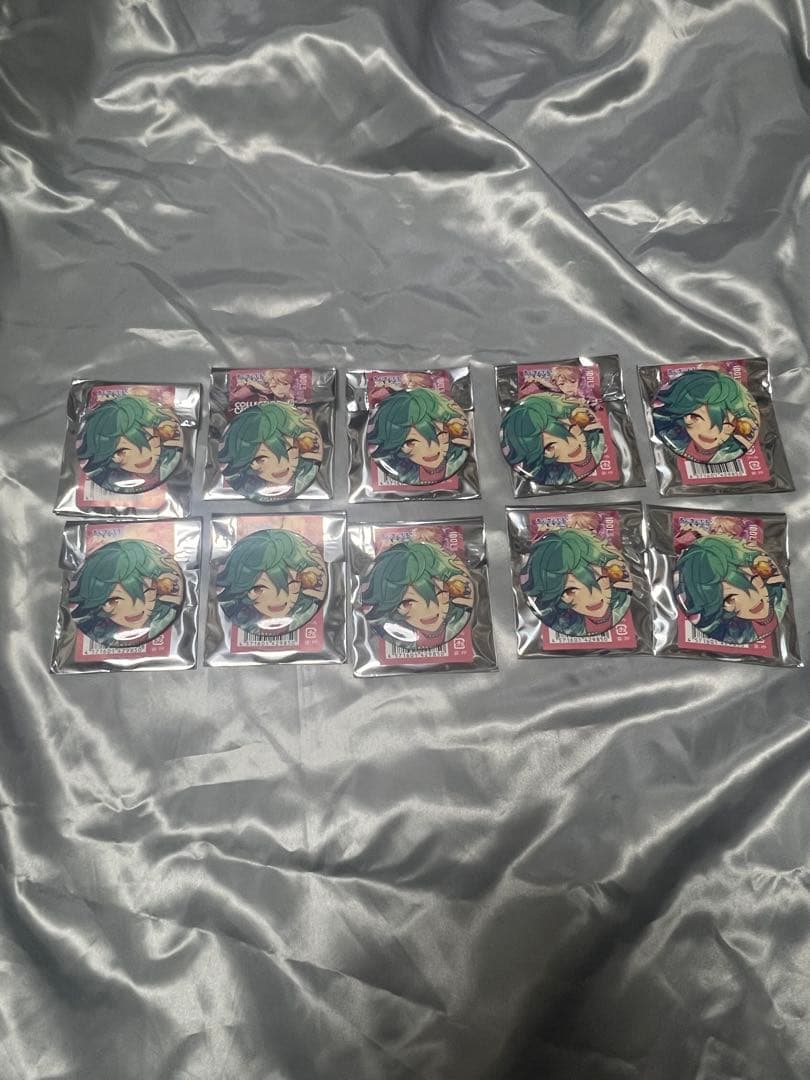 あんスタ ライカ 宝丈萊香 フルグラ 痛バ A3 缶バッジ いつぬい ぬいぐるみ