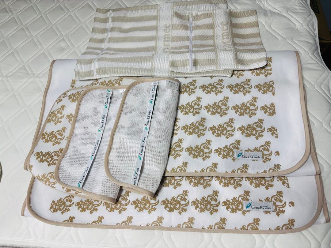 グラントイーワンズ Grant E One's ホルミーシーツ　枕カバーセット