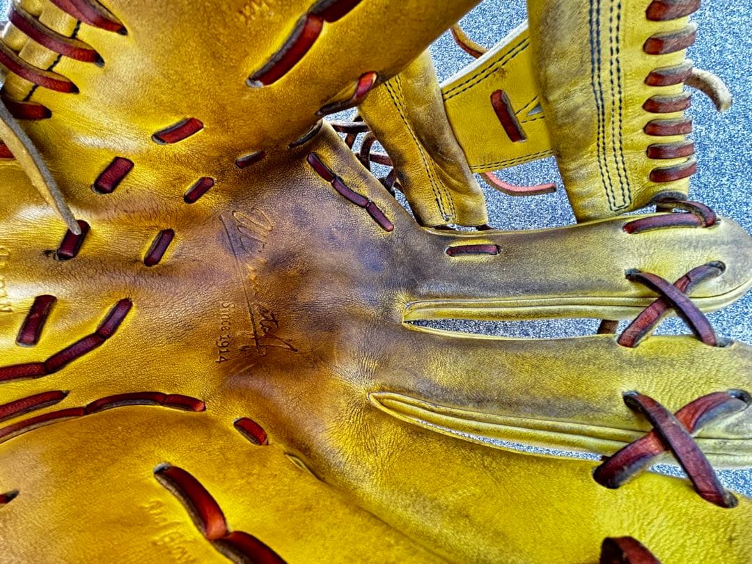Wilson 硬式グローブ イエロー