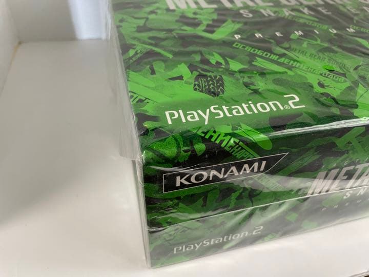 〔希少/未開封品〕メタルギアソリッド3 スネークイーター プレミアムパッケージ