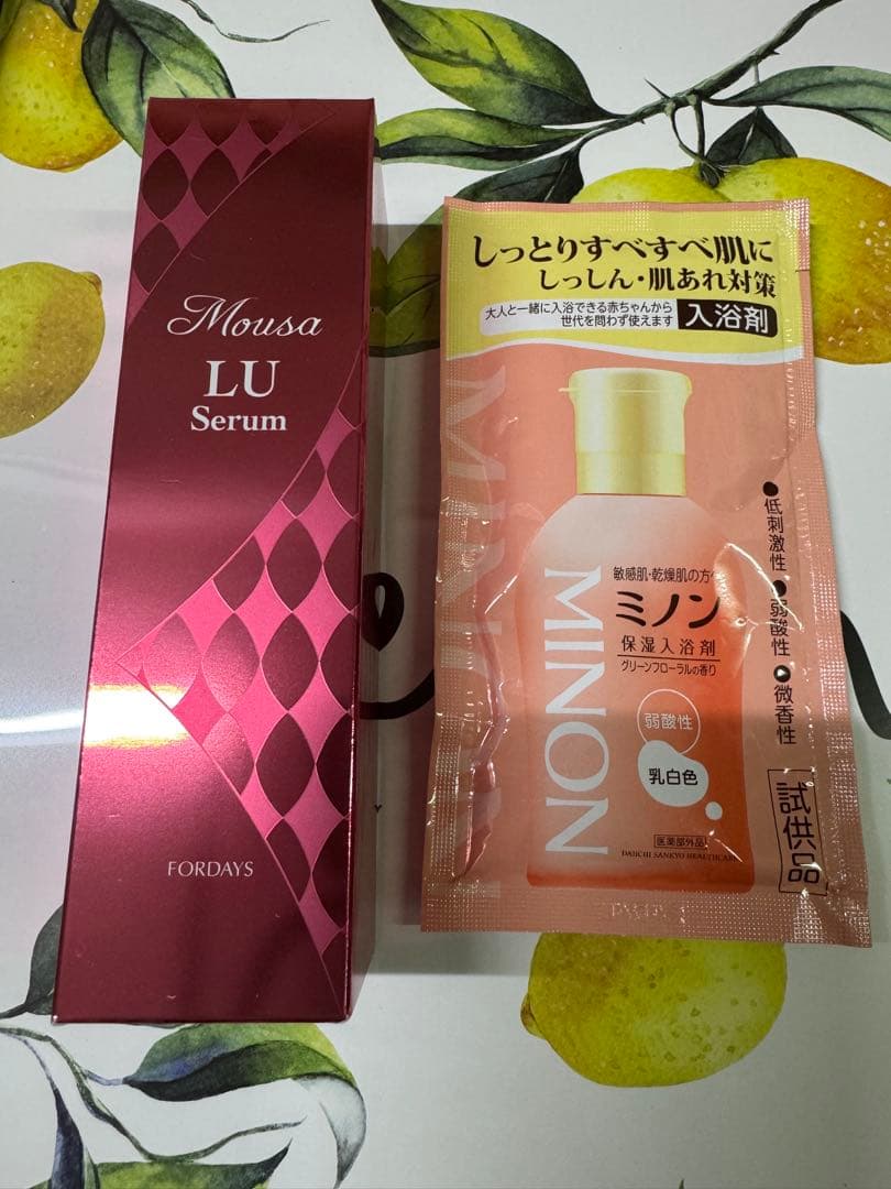 ❤︎Mousa LU Serum tia 美容液❤︎ 【おまけ付き】