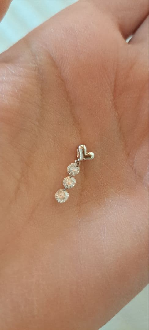 【美品】計0.50カラット　ダイヤペンダントトップ