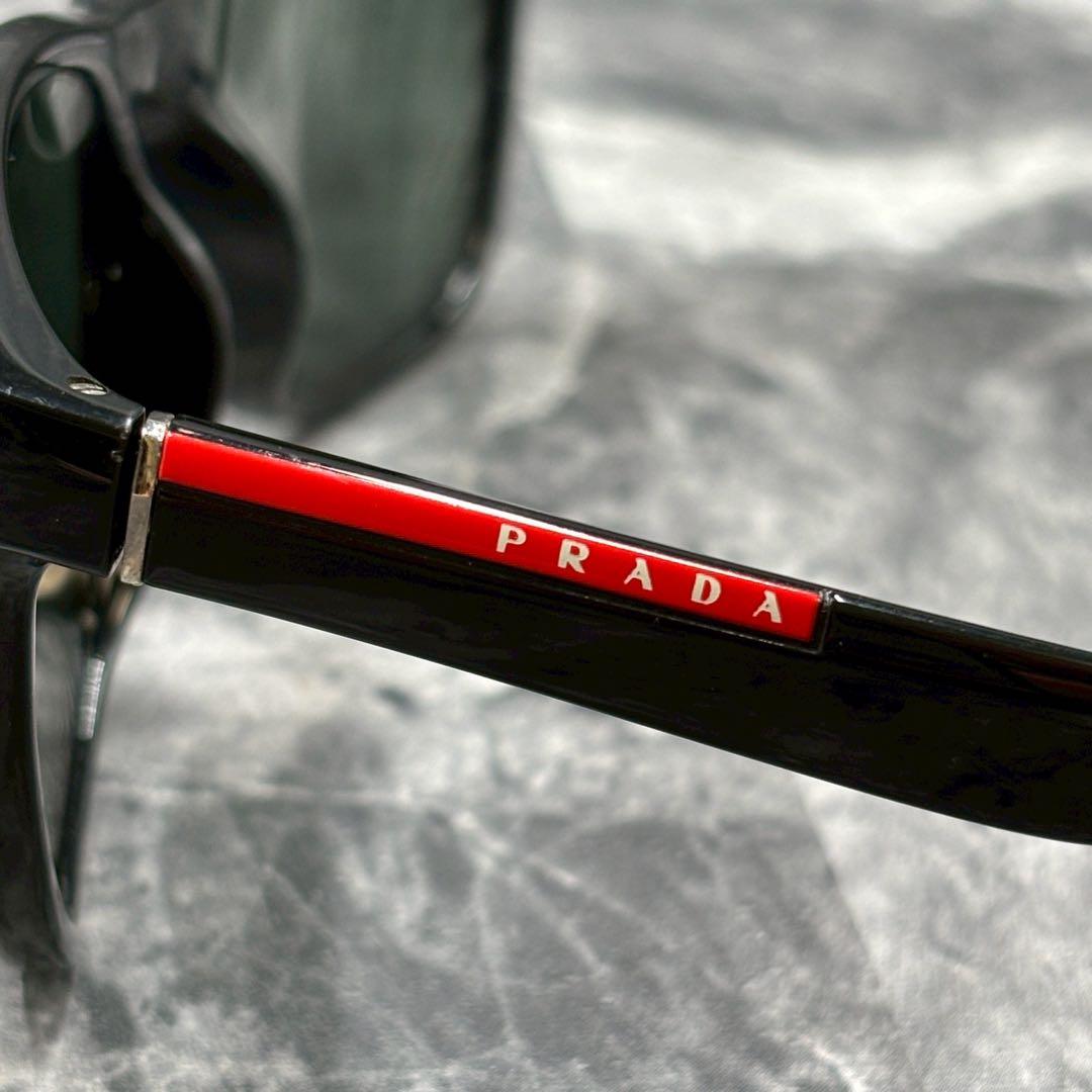 PRADA サングラス　SPS03O ウェリントン型　グリーンレンズ