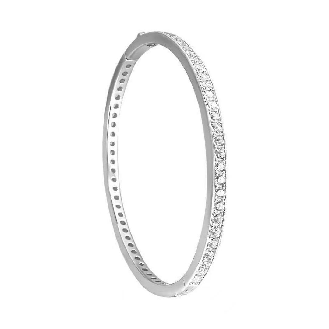 最高級　モアサナイトダイヤ　バングル