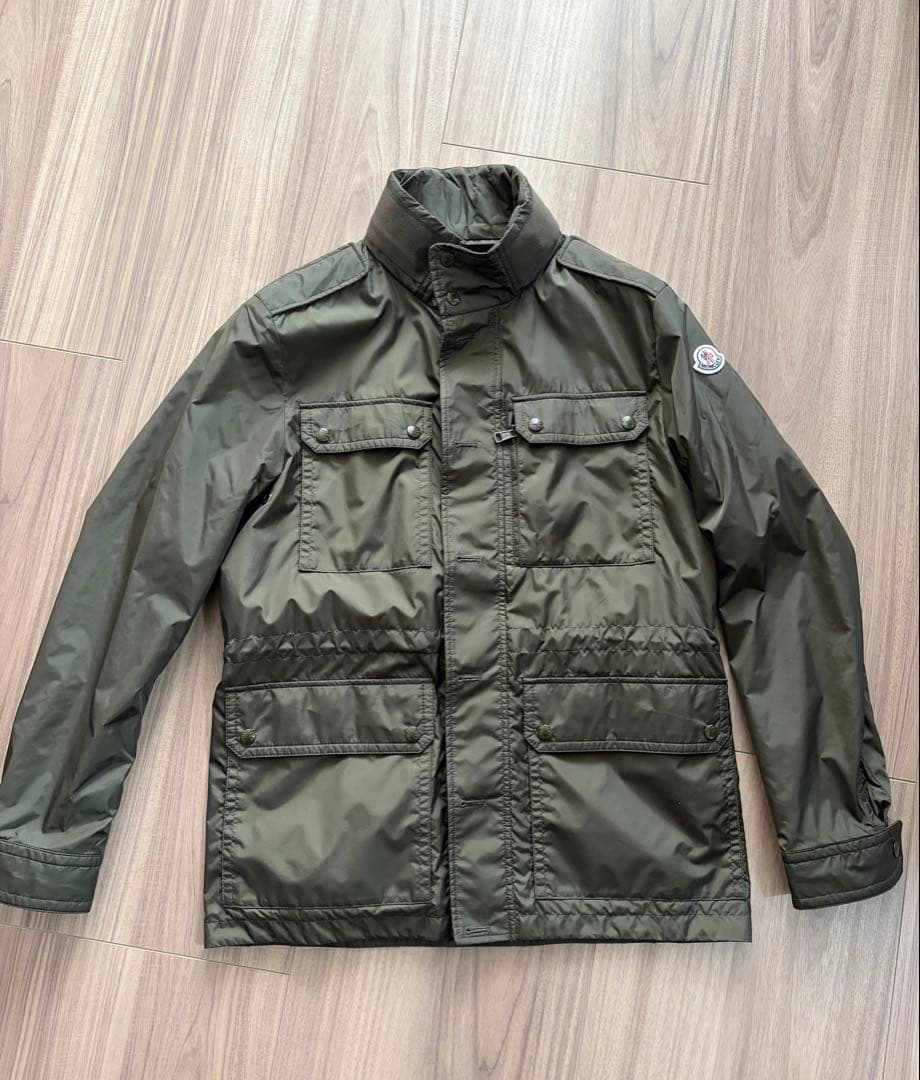即購入大歓迎P専用 モンクレール　ナイロンジャケット　カーキ　サイズ4