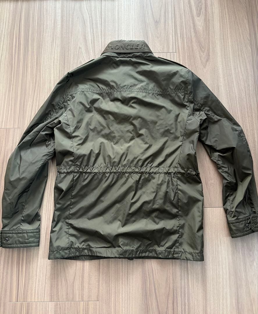 即購入大歓迎P専用 モンクレール　ナイロンジャケット　カーキ　サイズ4