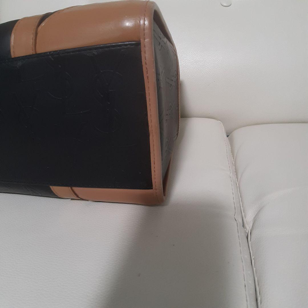 YSL エンボス加工 ハンドバッグ　イヴ・サンローラン　ミニボストン総柄　レザー