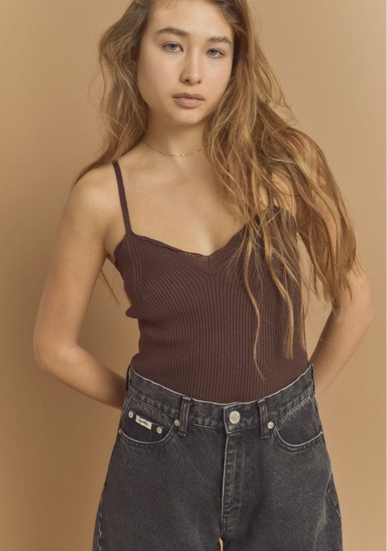 THE SHISHIKUI シシクイ　FRILLS TOP キャミ