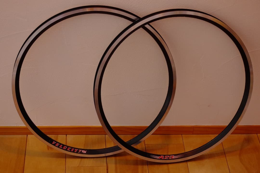 VELOCITY A23リム 2本セット (451 32H)