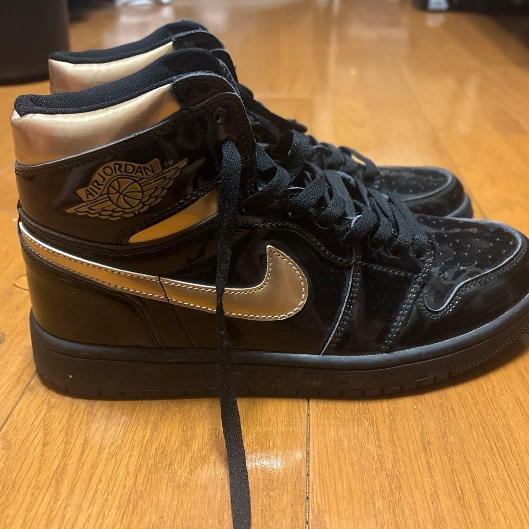 ま*ど様 美品　AIR JORDAN 1 RETRO HIGH OG 黒金