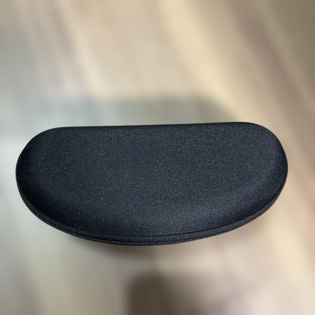 OAKLEY ブラックサングラス ケース付き