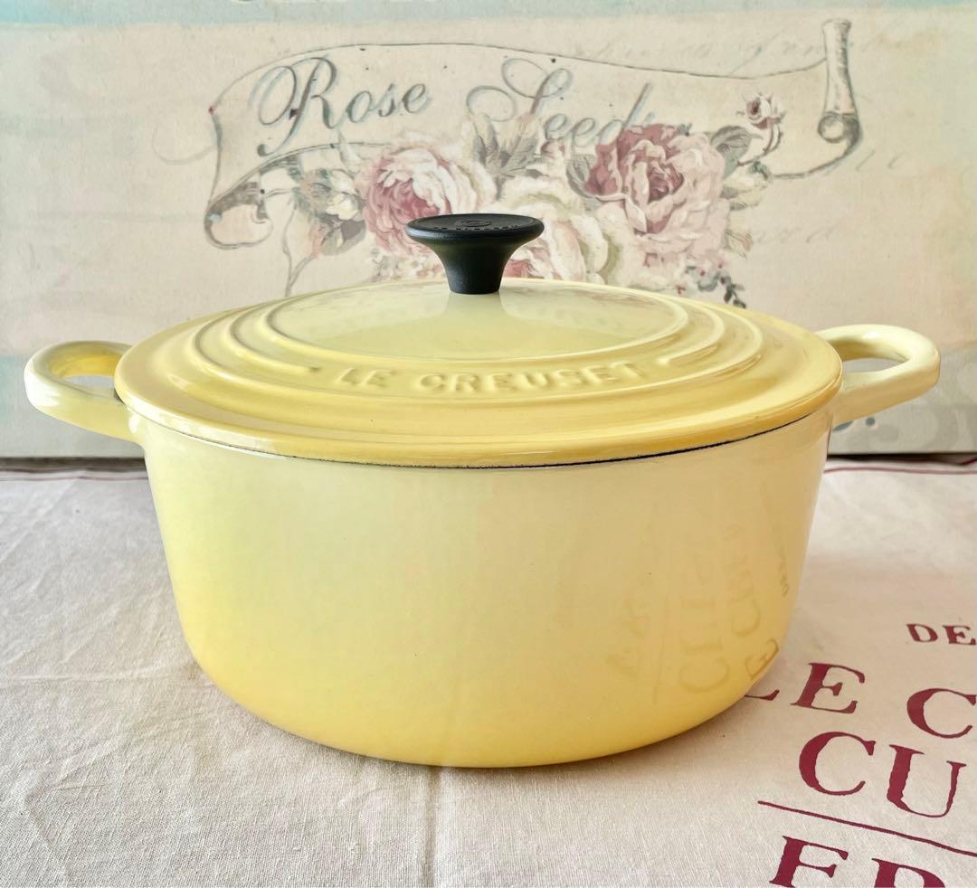 ＊＊ココット・ロンド２２cm　ル・クルーゼ＊＊中古　美品　イエロー
