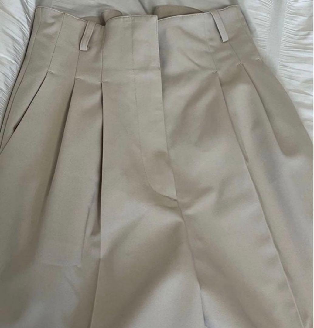 パンツ herlipto High Waist Tuck Trousers